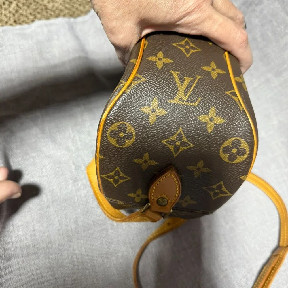LOUIS VUITTON MONOGRAM BLOIS CROSSBODY BAG